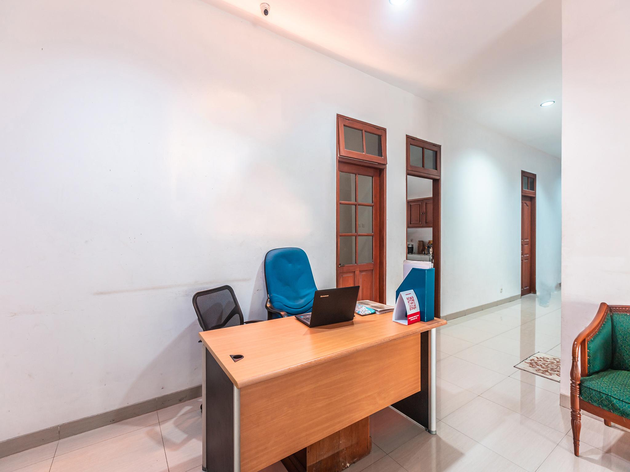 Oyo 1990 Kost Kuningan Executive Boading House Setiabudi 2* Jakarta