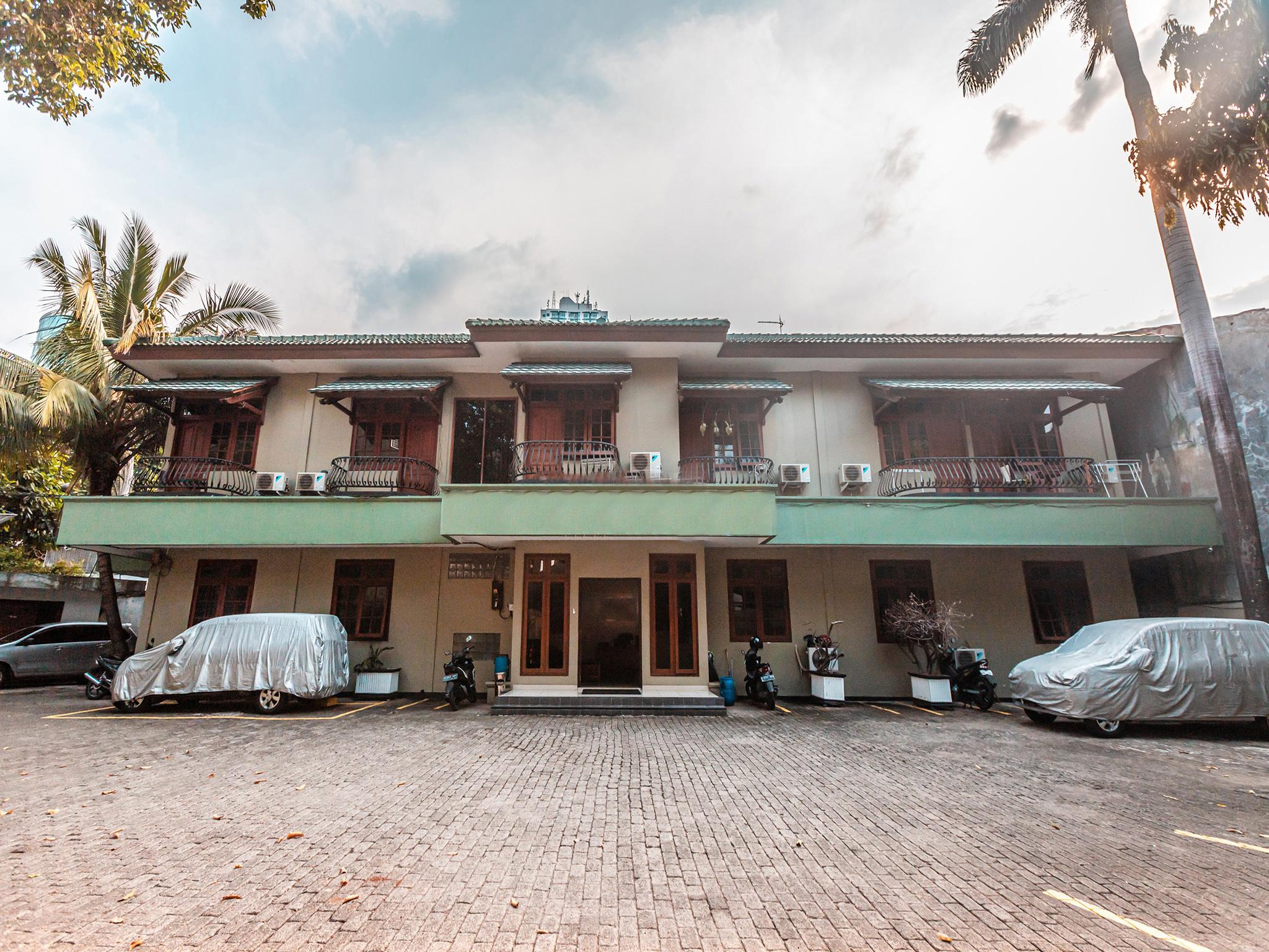 Hotel Oyo 1990 Kost Kuningan Executive Boading House Setiabudi 2*